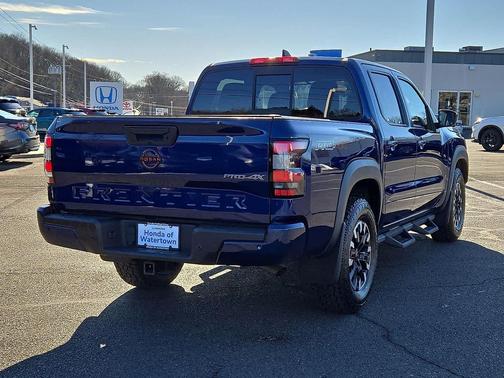 2022 Nissan Frontier PRO-4X