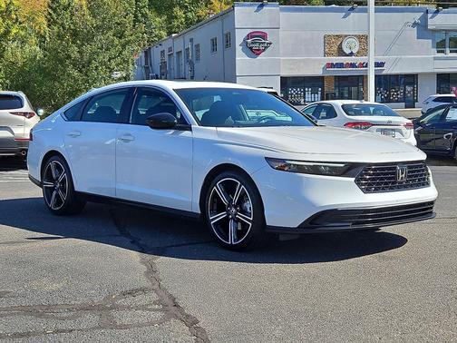 2025 Honda Accord Hybrid Base