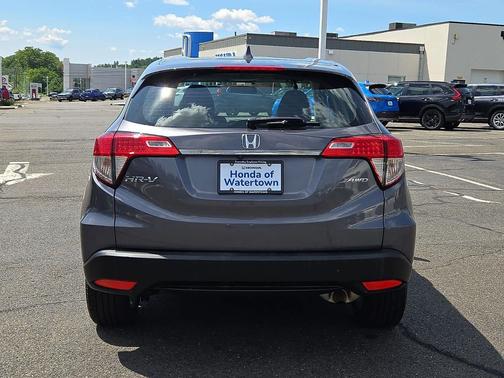Modern Steel Metallic 2022 Honda HR-V LX