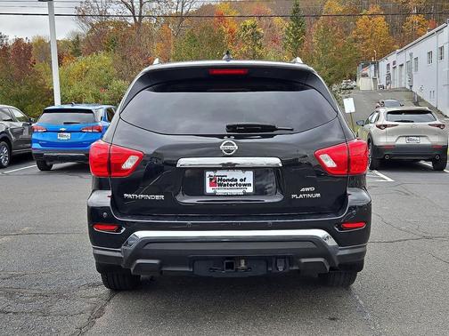 2019 Nissan Pathfinder Platinum
