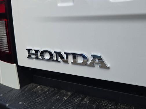 Platinum White Pearl 2026 Honda Ridgeline RTL