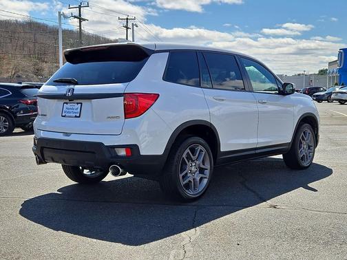 Platinum White Pearl 2023 Honda Passport AWD EX-L