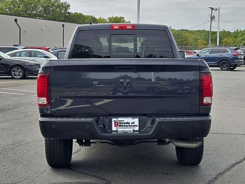 2021 RAM 1500 Classic Warlock Quad Cab 4x4 6'4' Box