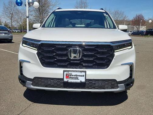 2025 Honda Pilot Touring 8-Passenger