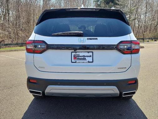 2025 Honda Pilot Touring 8-Passenger