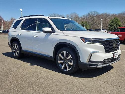 2025 Honda Pilot Touring 8-Passenger