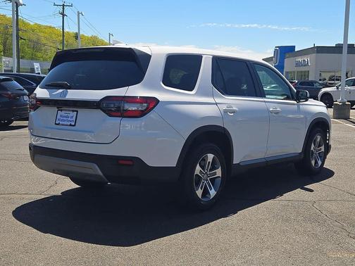 Platinum White Pearl 2023 Honda Pilot AWD EX-L 7 Passenger