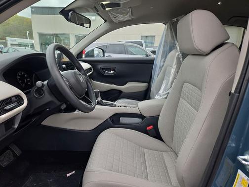 Nordic Forest Pearl 2026 Honda HR-V LX