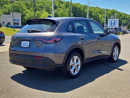 Modern Steel Metallic 2024 Honda HR-V LX
