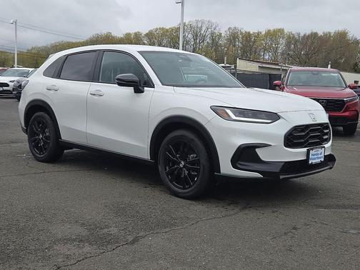 Platinum White Pearl 2026 Honda HR-V AWD Sport
