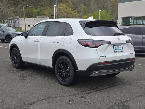 Platinum White Pearl 2026 Honda HR-V AWD Sport