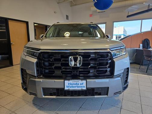 2026 Honda Pilot Touring 8-Passenger