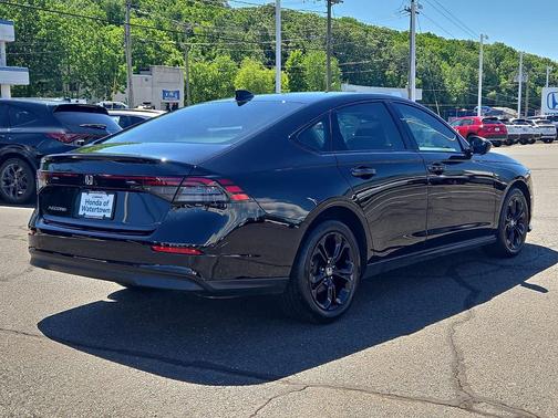 Crystal Black Pearl 2025 Honda Accord SE