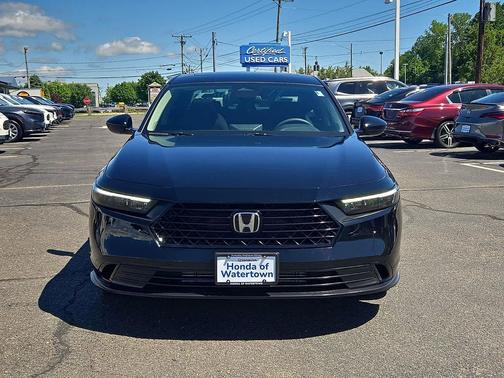 Crystal Black Pearl 2025 Honda Accord SE