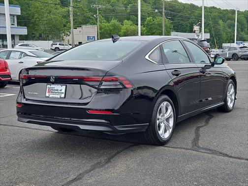 2025 Honda Accord LX 1.5T
