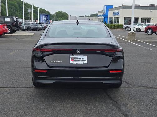 2025 Honda Accord LX 1.5T