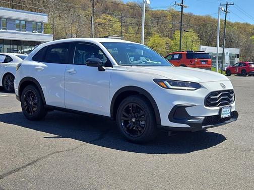 Platinum White Pearl 2026 Honda HR-V AWD Sport