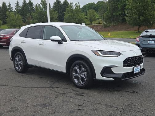 PLATINUM_WHITE 2026 Honda HR-V LX
