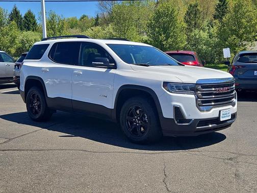 Summit White 2022 GMC Acadia AWD AT4