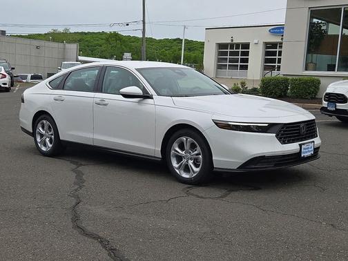 Platinum White Pearl 2026 Honda Accord LX 1.5T