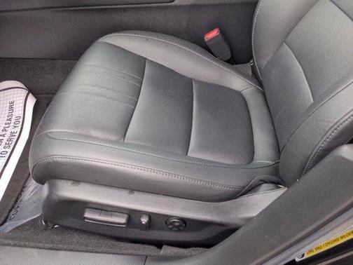 2021 Honda Accord EX-L 1.5T for sale in Watertown, CT - image 10