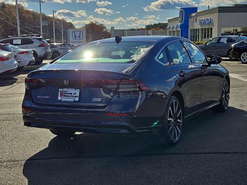 2025 Honda Accord Hybrid Touring