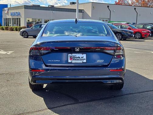 2025 Honda Accord Hybrid Touring