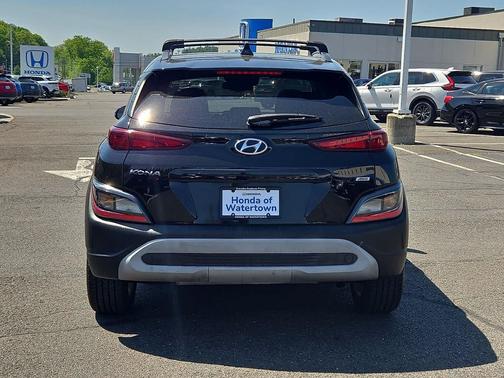 Ultra Black 2022 Hyundai KONA SEL