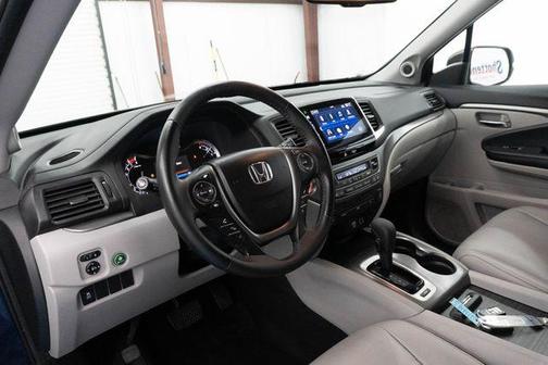 Lunar Silver Metallic 2016 Honda Pilot EX-L