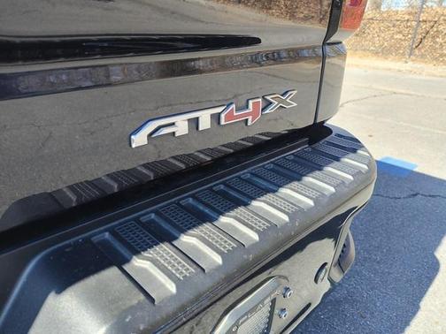 2022 GMC Sierra 1500 AT4X