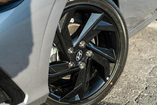 2026 Hyundai ELANTRA Sport