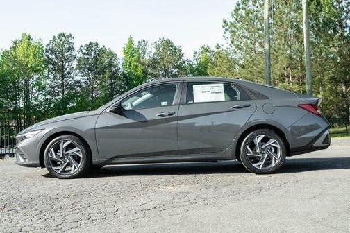 2025 Hyundai ELANTRA Sport