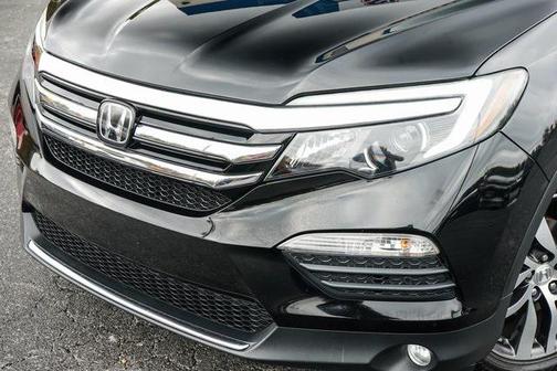 2017 Honda Pilot Elite