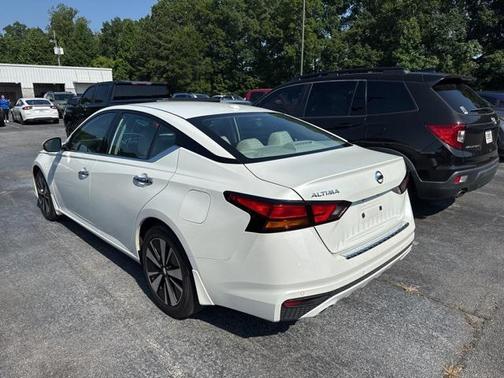2022 Nissan Altima 2.5 SL