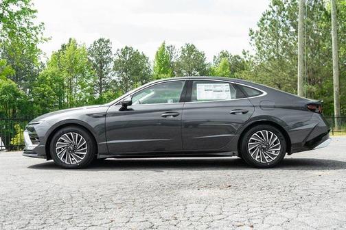 2025 Hyundai SONATA Hybrid Limited