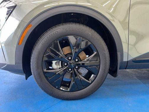 Jungle Green 2025 Kia Sportage X-Line