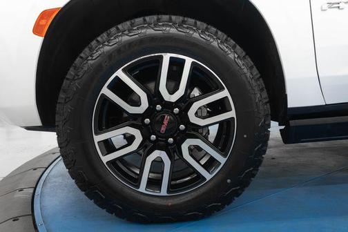 Summit White 2023 GMC Yukon XL 4WD AT4