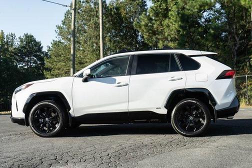 2024 Toyota RAV4 Hybrid SE
