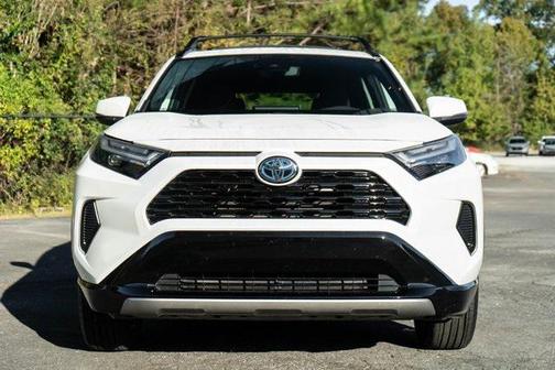 2024 Toyota RAV4 Hybrid SE