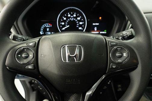 Platinum White Pearl 2019 Honda HR-V EX