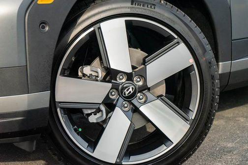Ecotronic Gray Matte 2025 Hyundai SANTA FE Limited