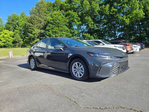 Underground 2025 Toyota Camry LE