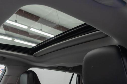Celestial Silver Metallic 2024 Toyota Highlander XLE