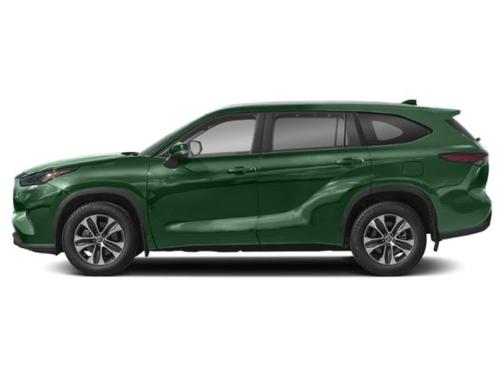 Celestial Silver Metallic 2024 Toyota Highlander XLE