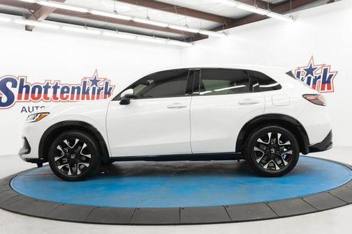Platinum White Pearl 2026 Honda HR-V EX-L