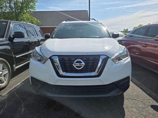 2019 Nissan Kicks S