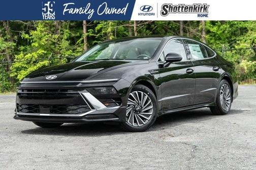 2025 Hyundai SONATA Hybrid SE