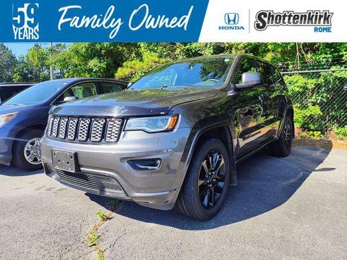 Granite Crystal Metallic Clearcoat 2020 Jeep Grand Cherokee Altitude