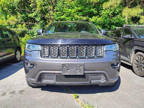 Granite Crystal Metallic Clearcoat 2020 Jeep Grand Cherokee Altitude