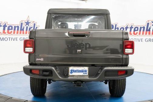 2020 Jeep Gladiator Sport